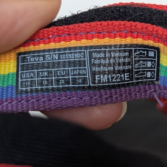 Teva Hurricane XLT 2 Rainbow Sandals 11 - Picture 4 of 4